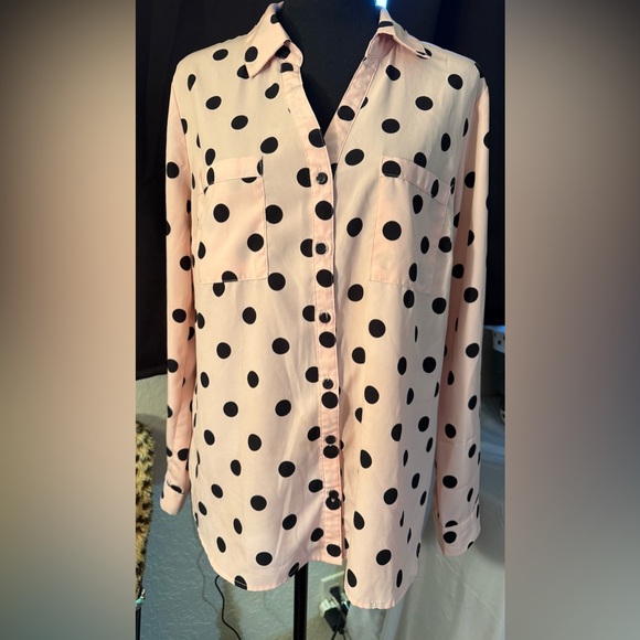 NY Collection Blush Button-Down with Black Dots - Picture 7 of 16